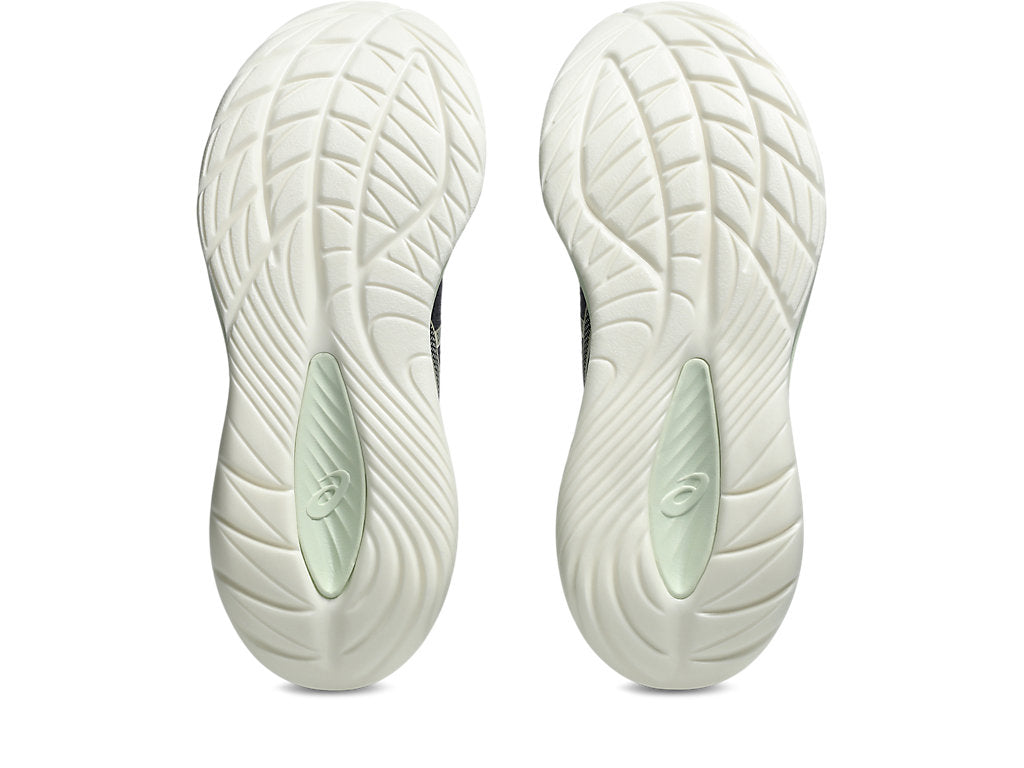 sole of the asics cumulus 27 running shoe for women