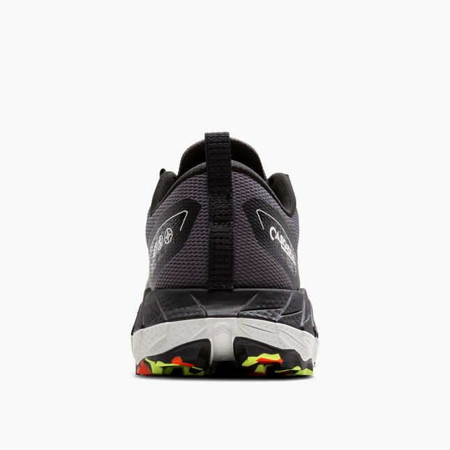 brooks cascadia waterproof trail running shoe for men, heel view