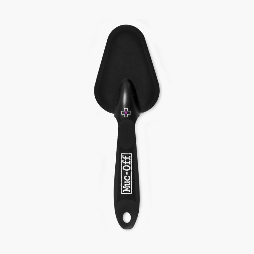 muc off detailing brush to keep your bike clean