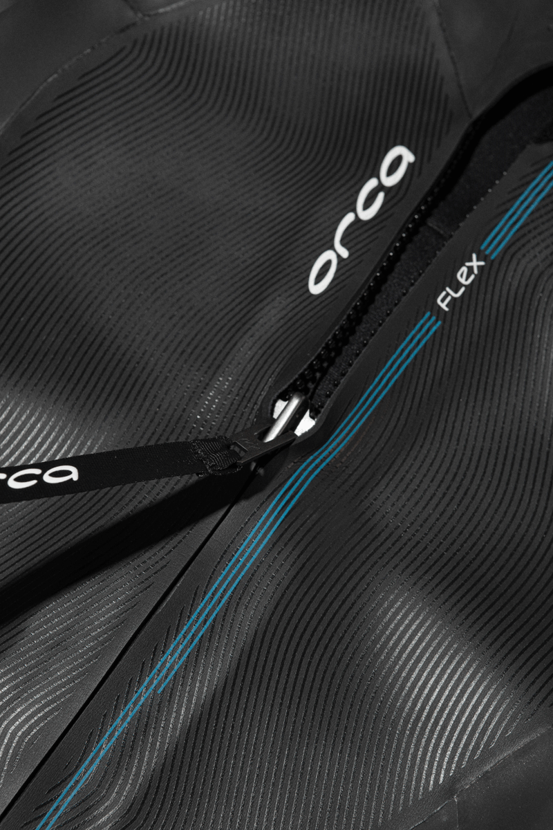 Orca Athlex Flex V2 Triathlon wetsuit for men black blue focus on zip