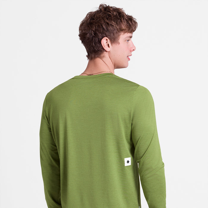 saysky long sleeve running top for men in green, breathable, quick-drying running top, view of man wearing top from the back