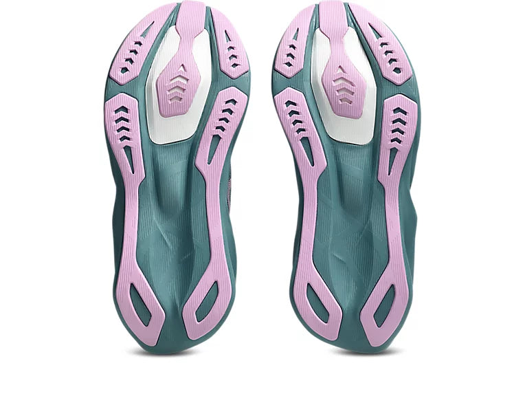 asics novablast 6 womens, lightweight bouncy road running shoe with high energy return, teal colour with lilac green details, sole profile of shoe