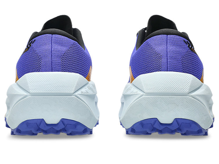 heel view of asics trabuco max 5, men's trail running shoe in purple colour with white and orange sole, Cobalt Burst/Black