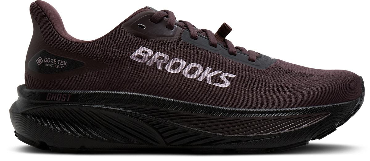 brooks ghost 18 gtx for women, waterproof everyday running and walking shoe, side profile of shoe, black with black sole, side profile of shoe