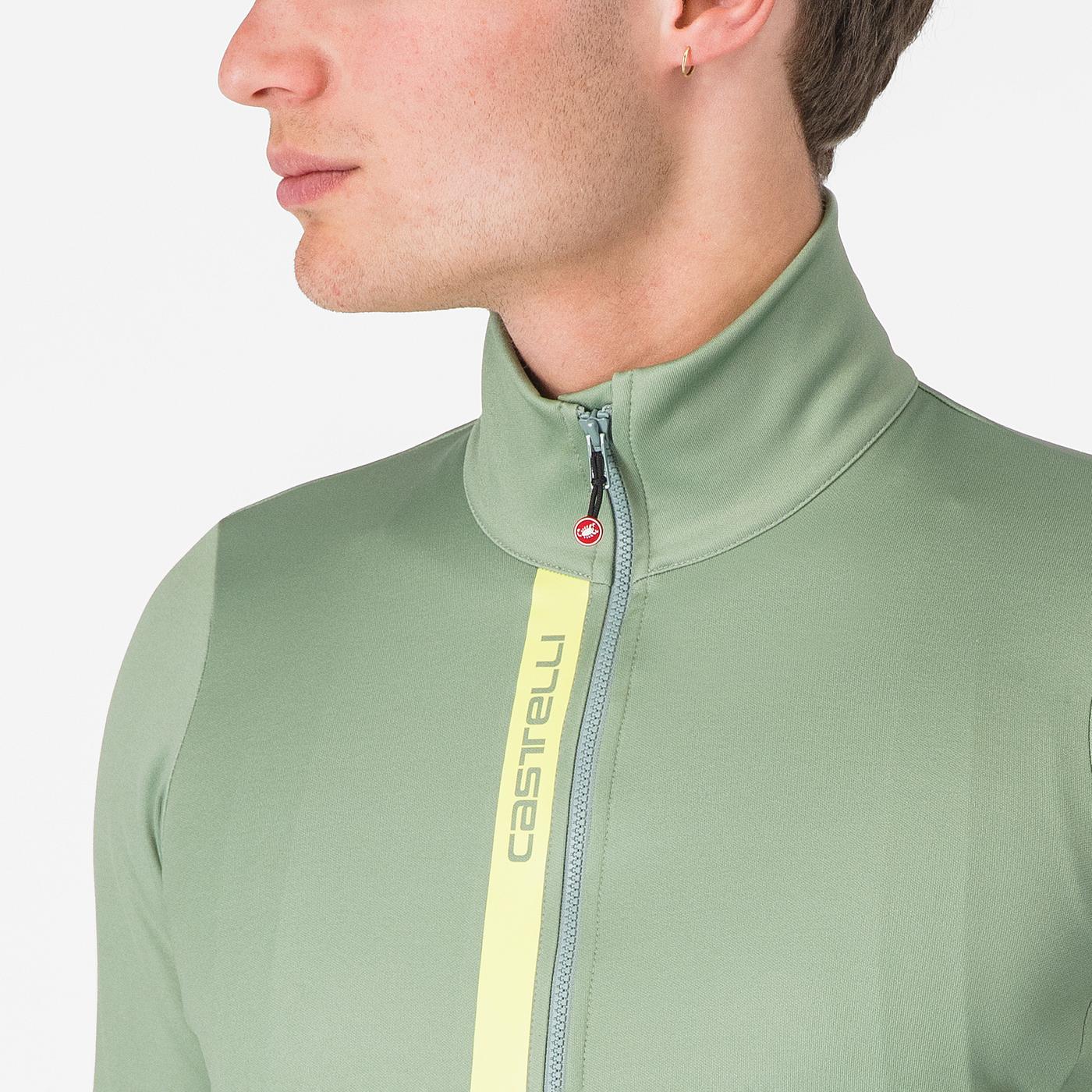 castelli entrata thermal cycling jersey for men, light green colour, close up of neck