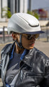man wearing kask moebius urban helmet in ivory colour