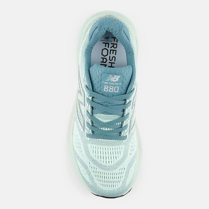 nb 880v15 for women, cushioned neutral running shoe, light cyan upper and sole, top down view