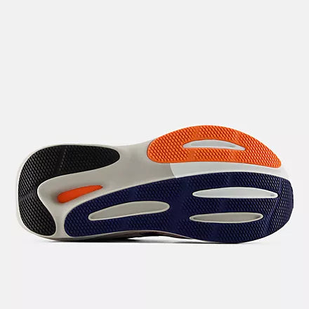 new balance fresh foam 860v15 comfortable lightweight supportive stability road running shoe for women, profile of sole of shoe on a white background