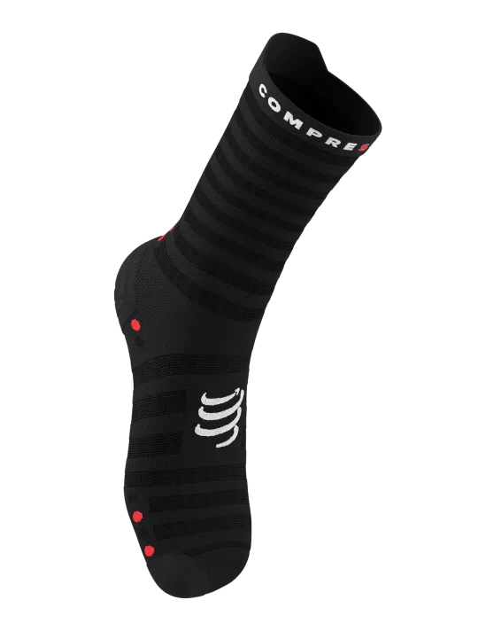 compressport pro racing ultralight run high quarter sock in black with red dots. side view.