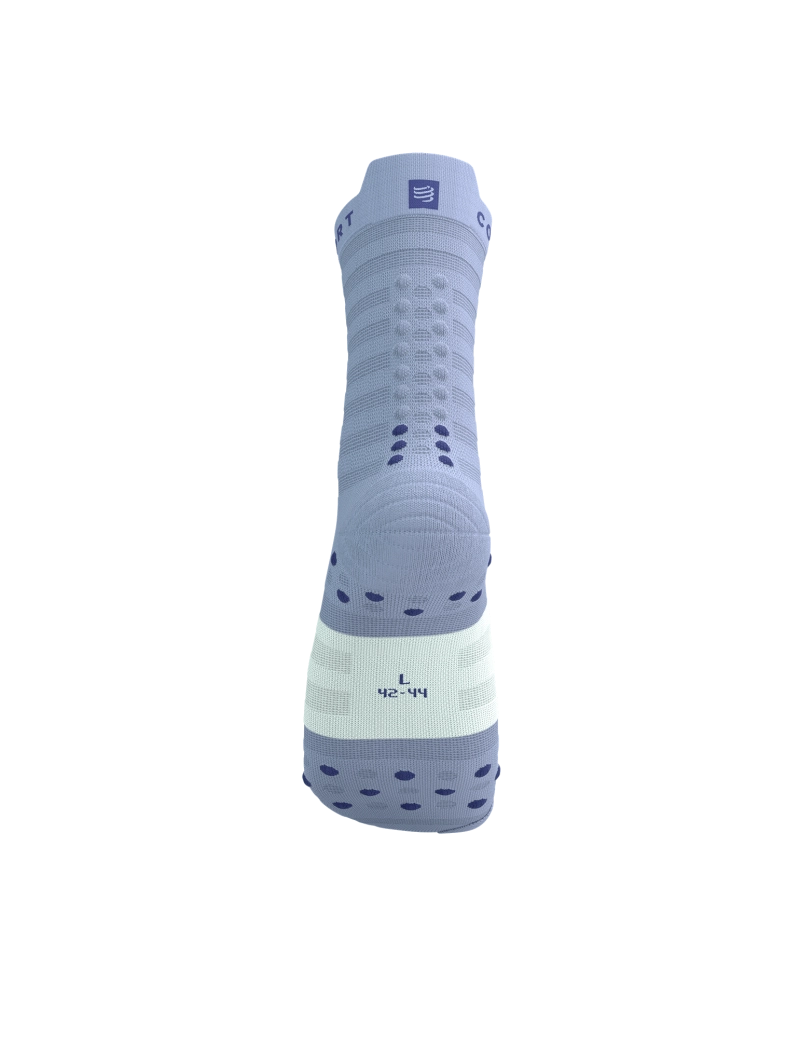 compressport pro racing ultralight run high quarter sock in light lavender and white colour. rear view.