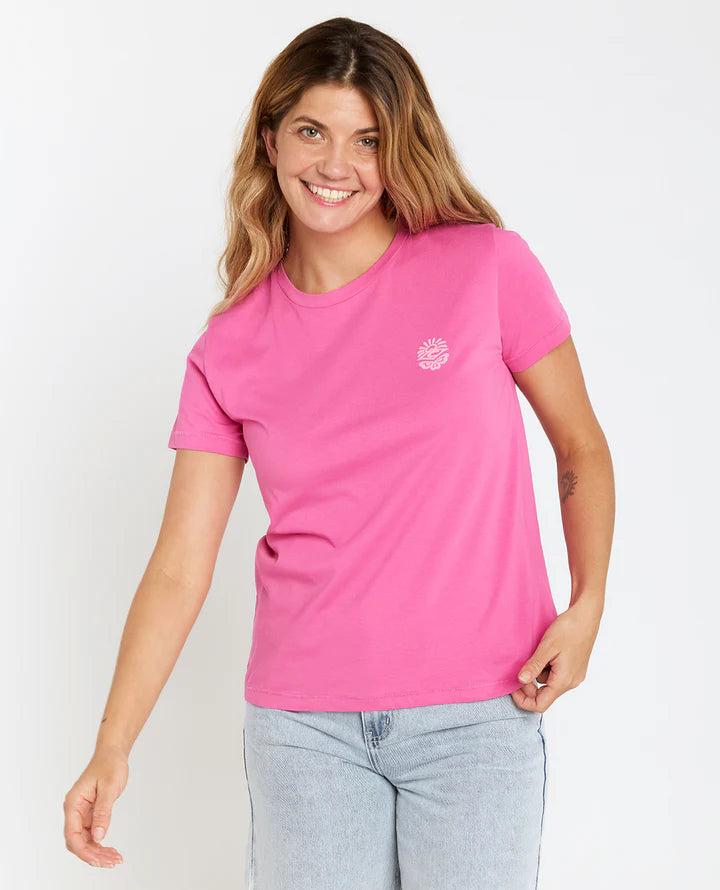rip curl pink short-sleeved t-shirt 
