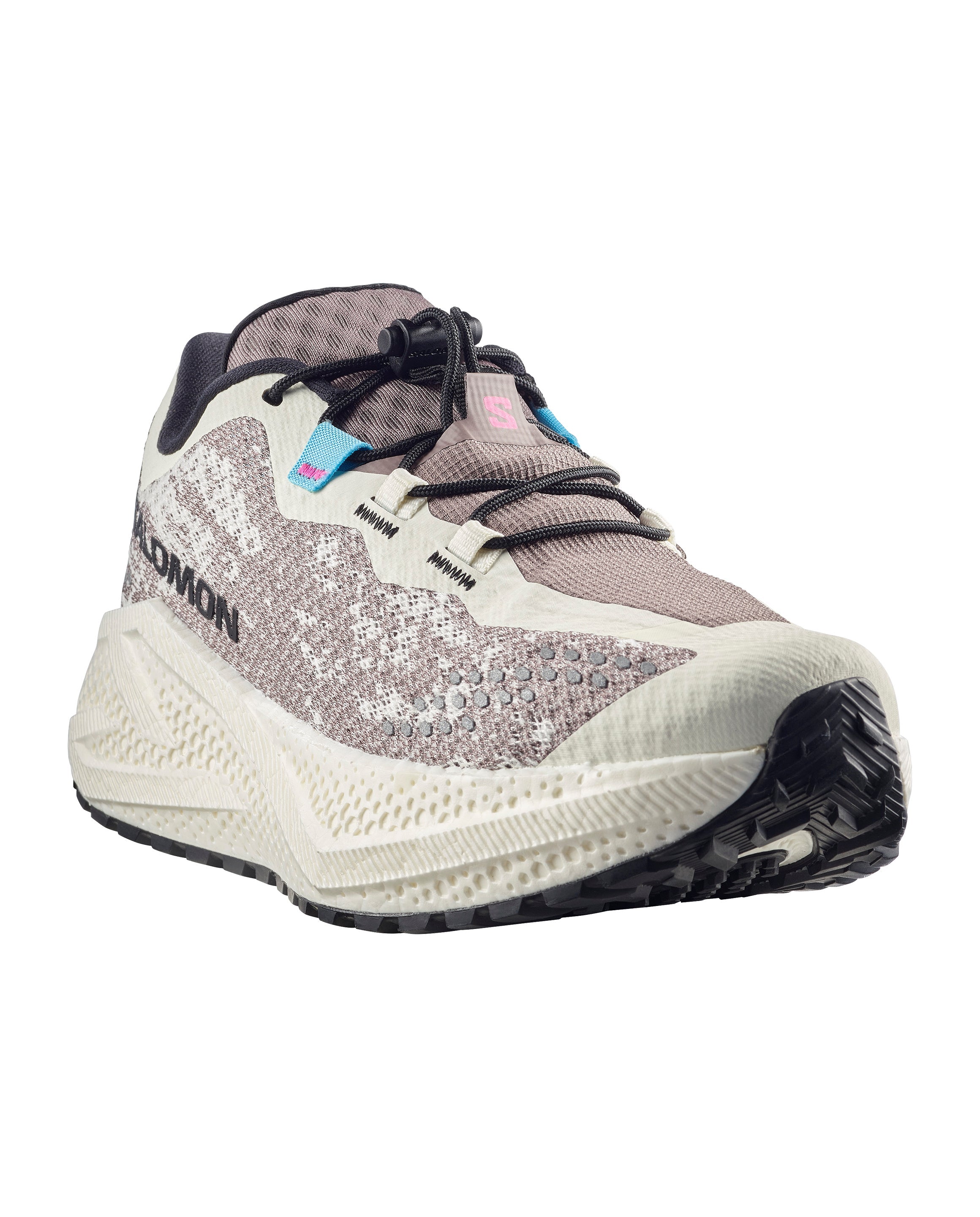 side view of salomon aero glide grvl 4 running shoes for women in vanilla ice colour