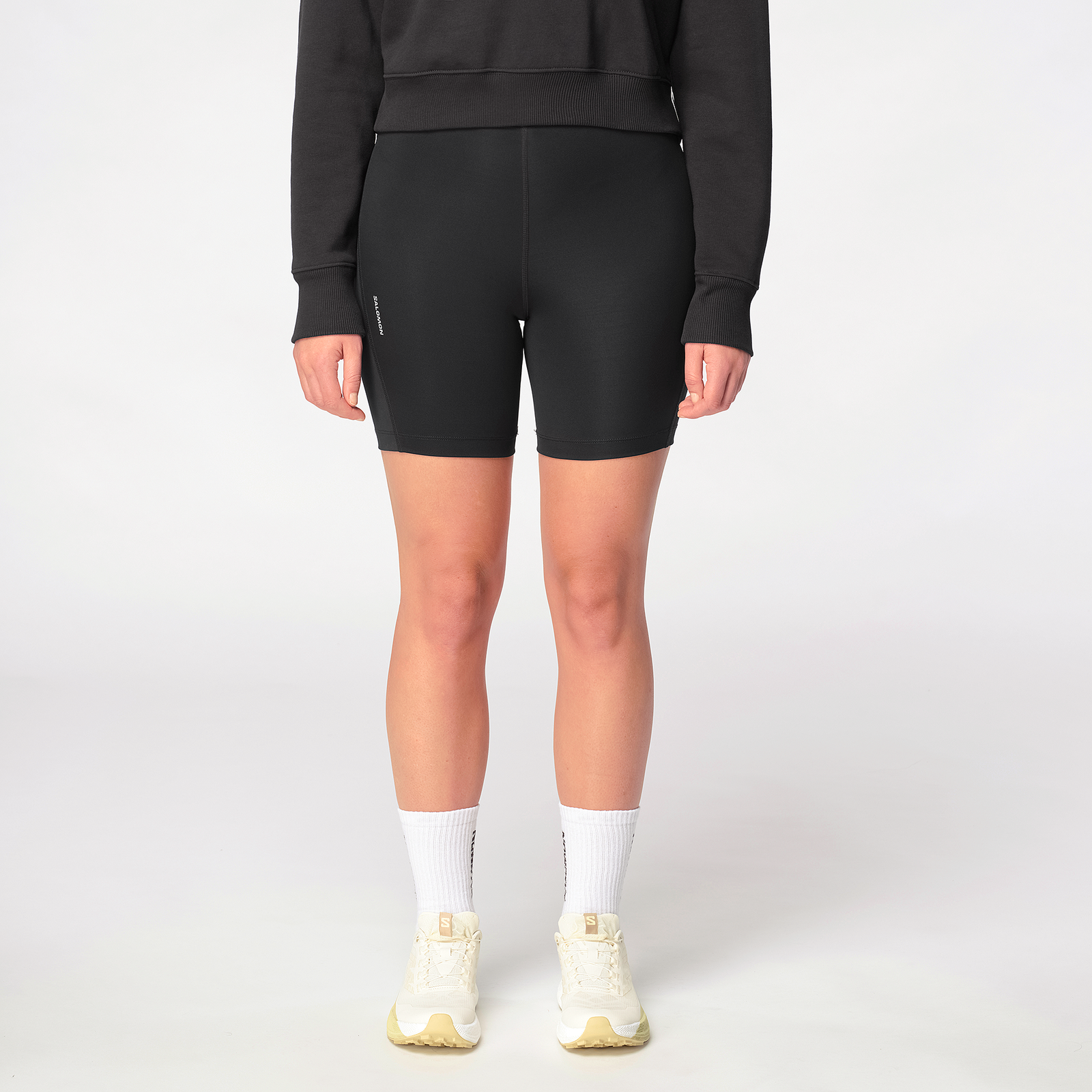 Salomon Women's Shakeout Core Short Tights 6”