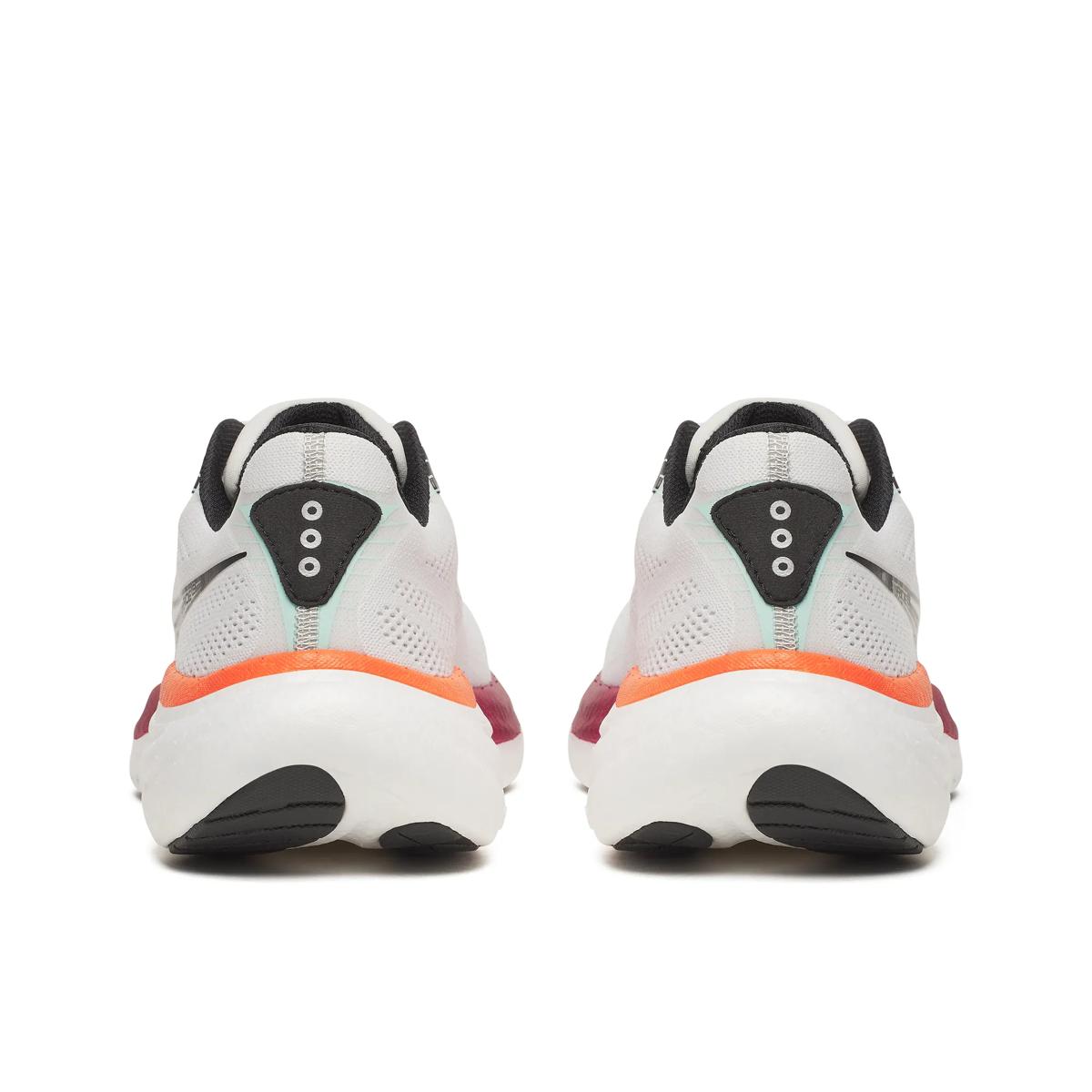 back heel of saucony ride 19 neutral running shoe for men