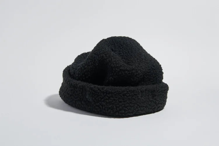 vaga fleece black beanie