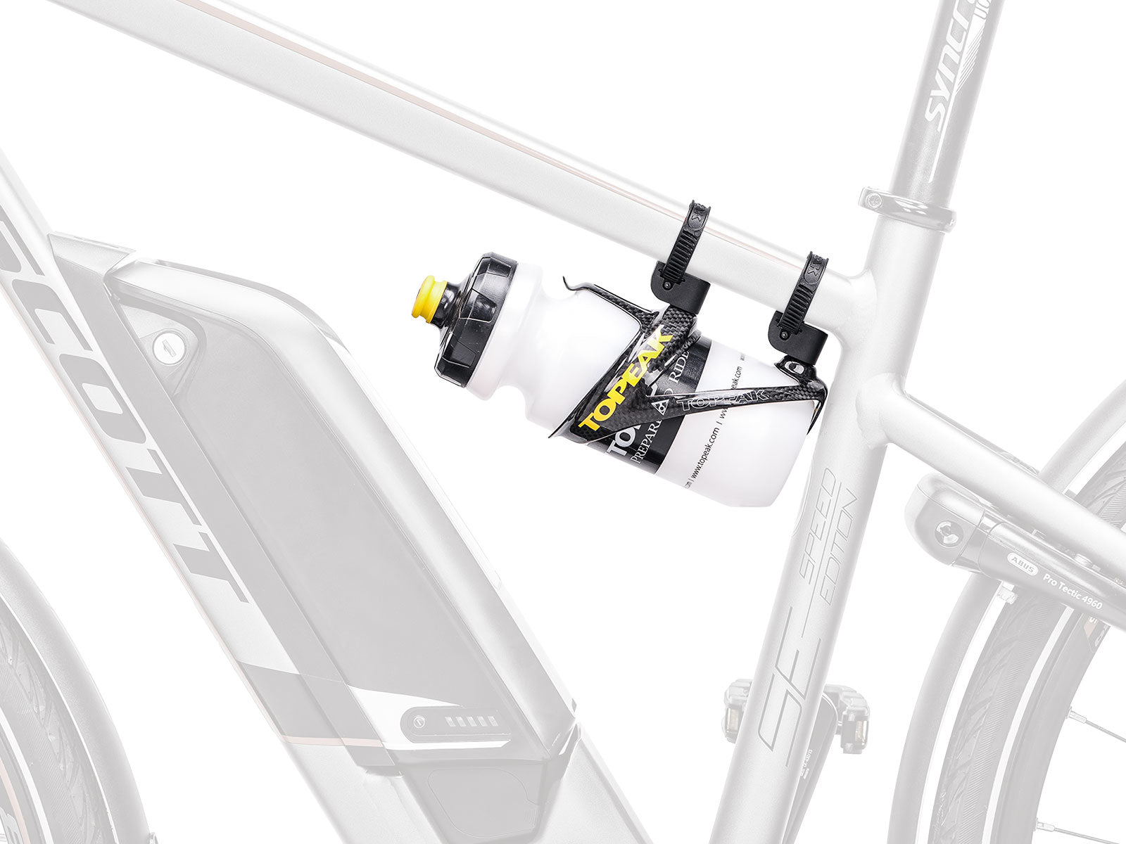 topeak versamount showing how to attach extra water bottle to top tube